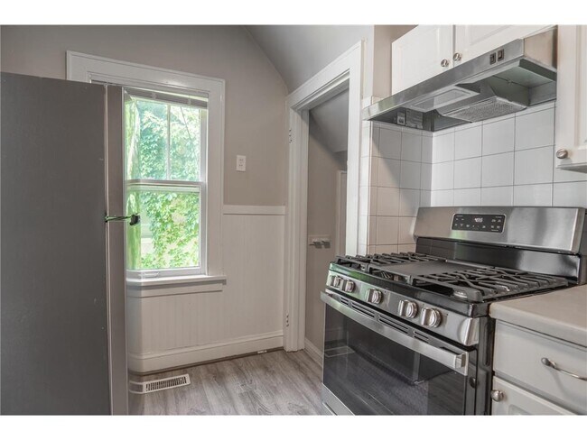 Foto del edificio - 4020 Emerson Ave N