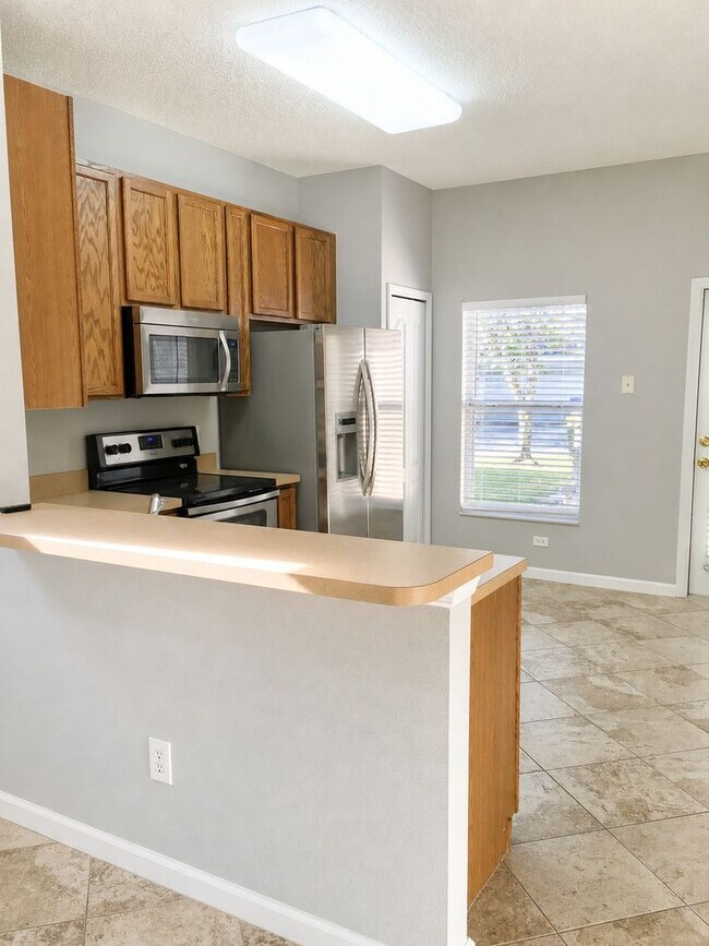 Foto del edificio - Townhome in Avalon Park