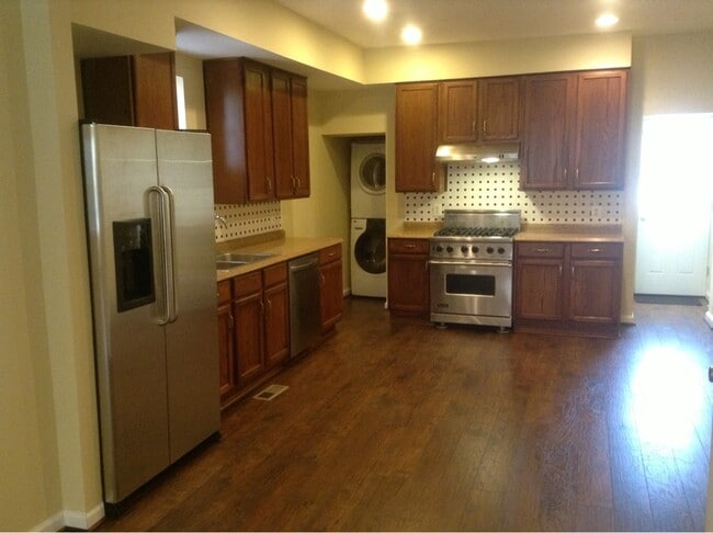 Photo - 843 N Bentalou St Townhome