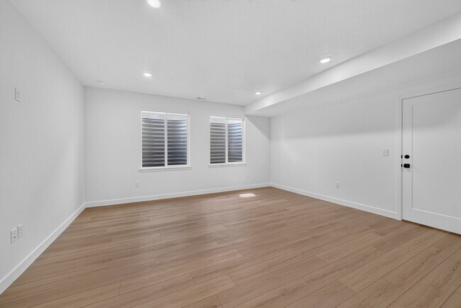 Building Photo - 6288 W Butte County Dr