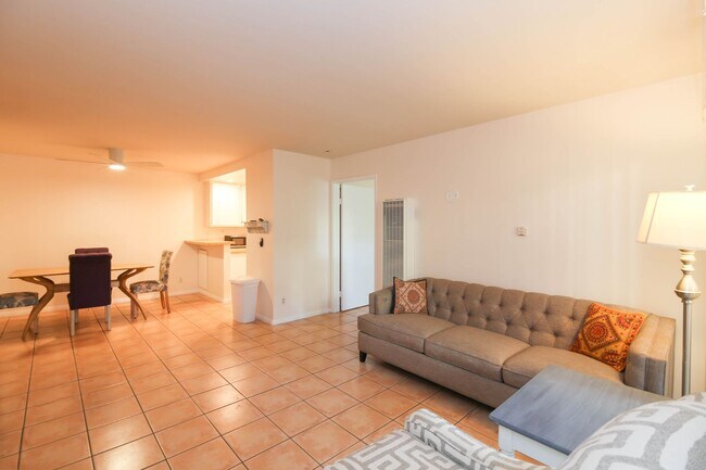Foto del edificio - 6915 Quail Pl