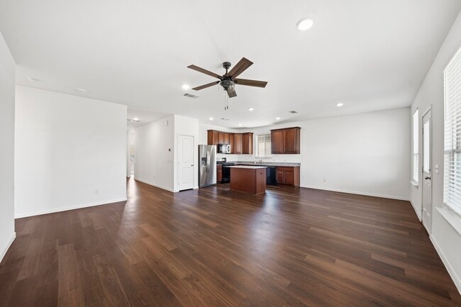 Foto del edificio - 329 Paso Fino Dr