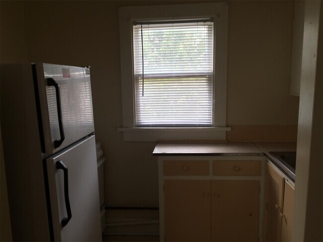 Foto del edificio - 732 W 3rd St