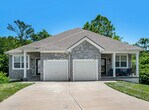 Foto principal - 8305 N Nodaway Ave