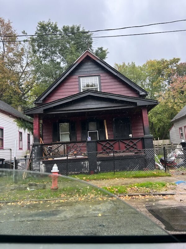 6210 Edna Ave Cleveland, OH 44103 – photo 1
