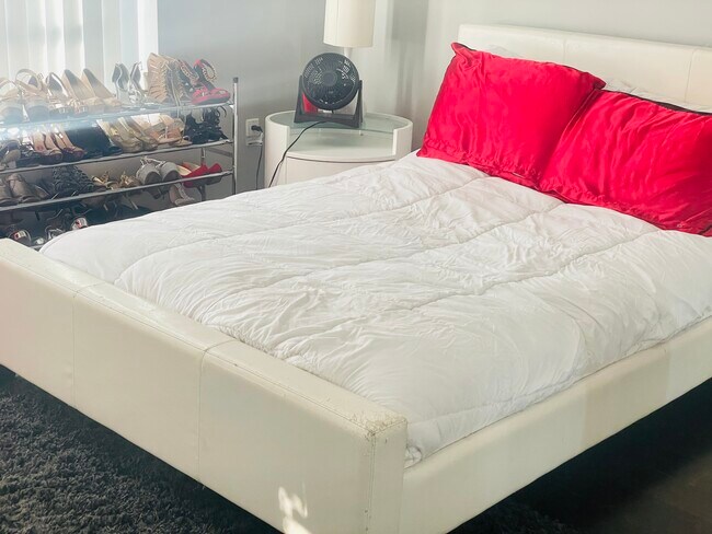 Habitación acogedora - 637 S Fairfax Ave