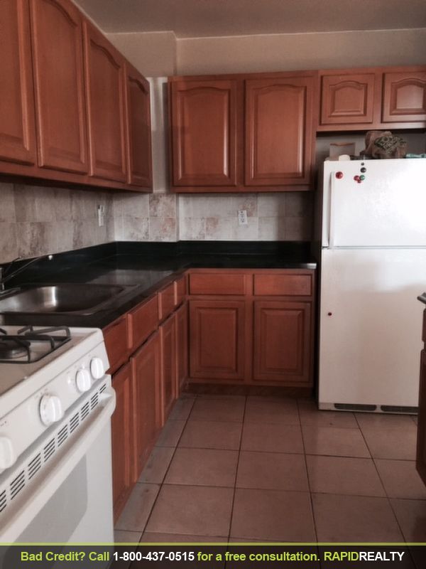 Primary Photo - 1551 Dean St