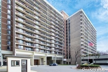 Foto del edificio - 150-38 Union Tpke