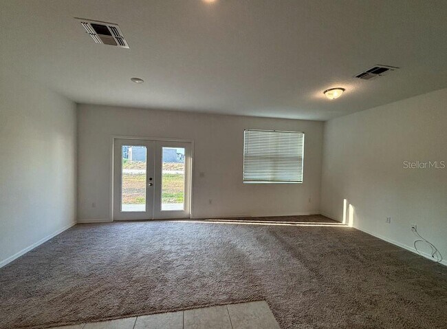 Building Photo - 521 Madison Dr