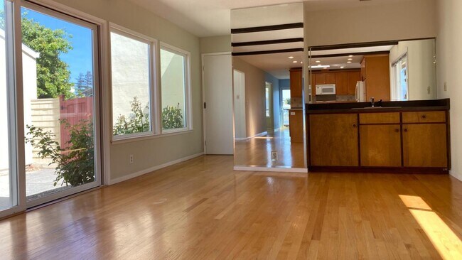Building Photo - 275 Shearwater Isle
