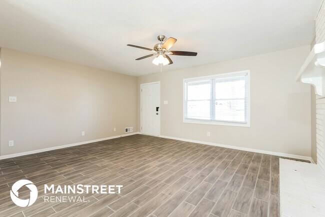 Foto del edificio - 219 Deerfield Dr