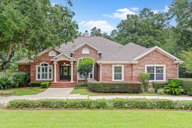 Foto del edificio - 414 Summerbrooke Dr