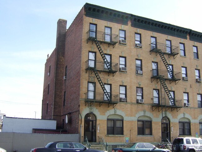 30-11 - 30-15 14th St - 30-11-3015 14th St