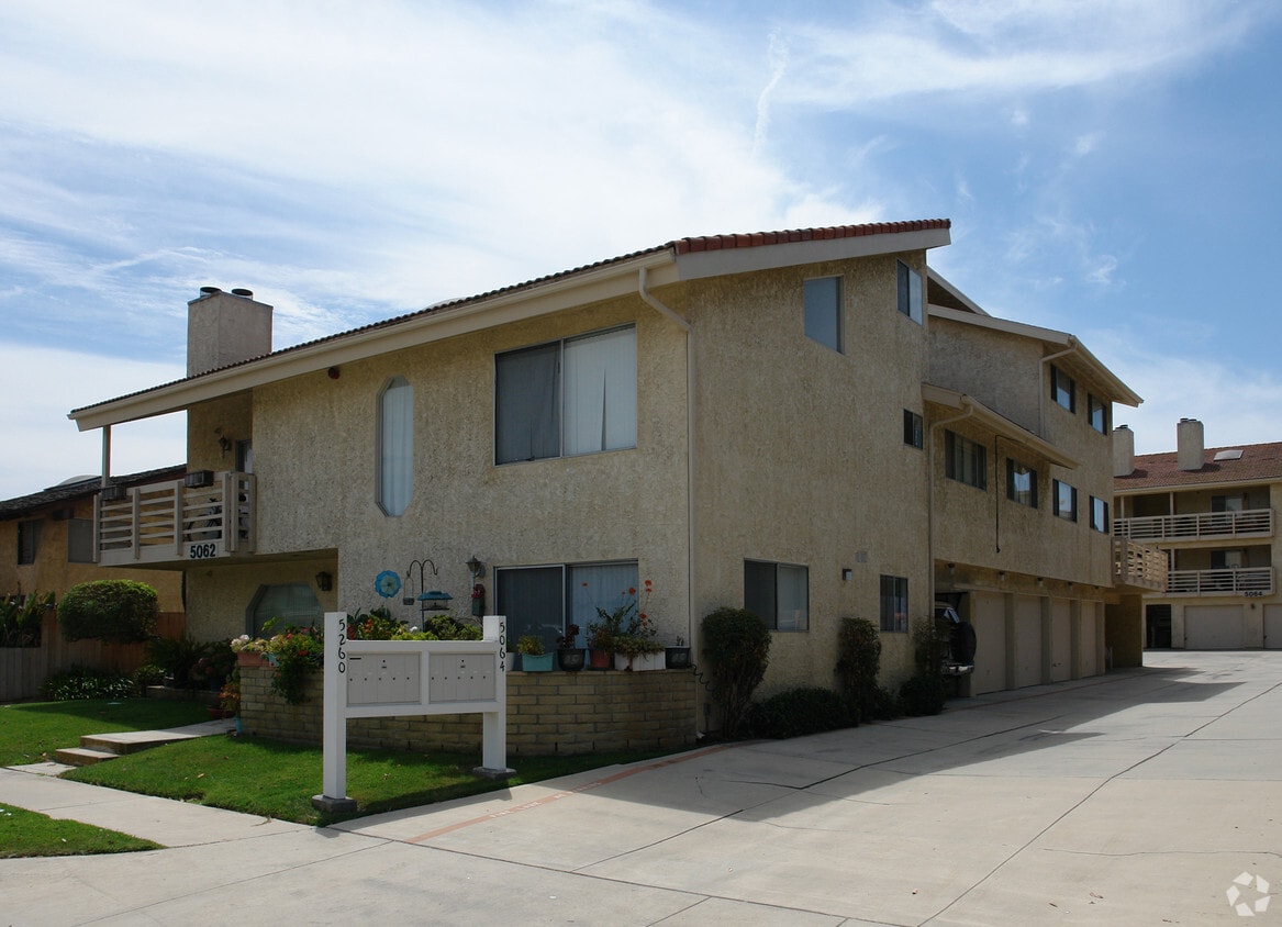 Primary Photo - 5062 Pearce St