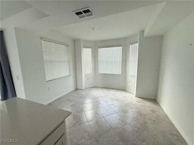 Building Photo - 43060 Greenway Blvd