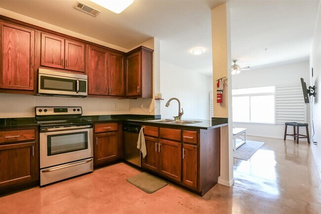 Foto del edificio - 910 W 25th St