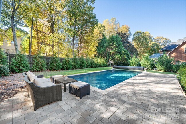 Foto del edificio - 16516 Plantation Woods Dr