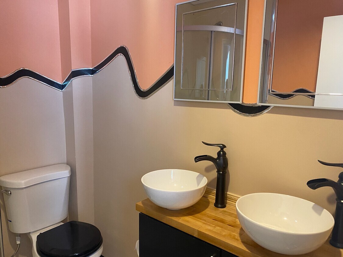 Master Bath - 2896A Clark Ave
