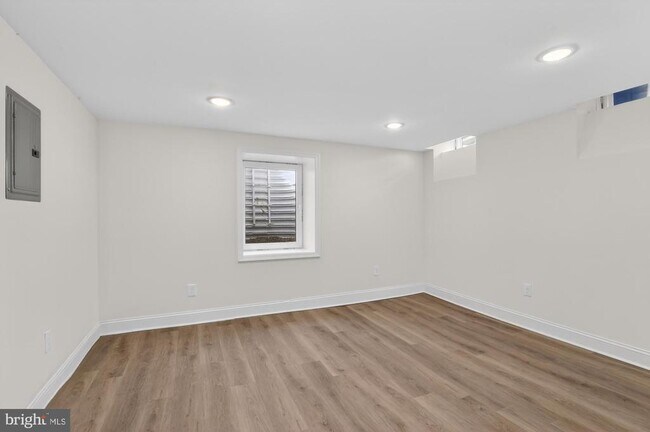 Foto del edificio - 2046 E Huntingdon St