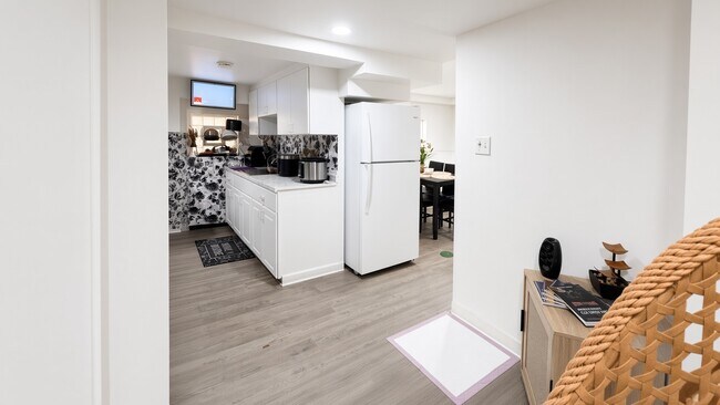 Foto del edificio - 2840 N Rutherford Ave
