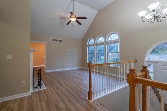 Building Photo - 3601 Anna Ln
