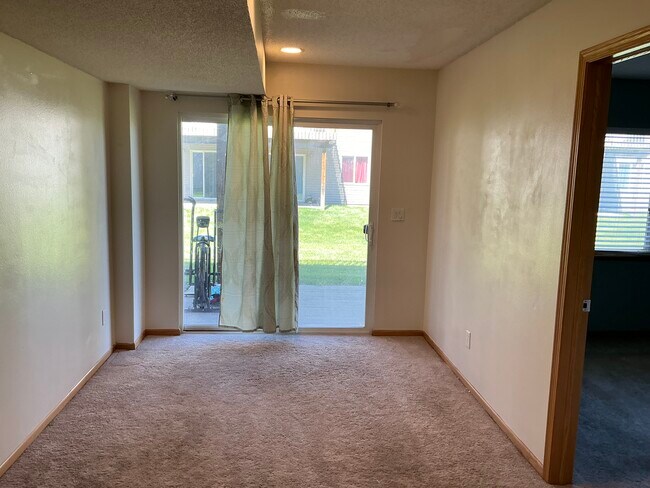 Foto del edificio - 1455 Easton Ln