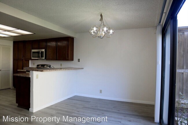 Foto del edificio - 3 br, 2.5 bath House - 34888 Sea Cliff Ter