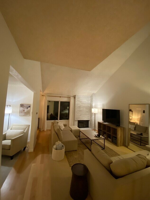 Foto principal - 1784 Bonniebrae Dr