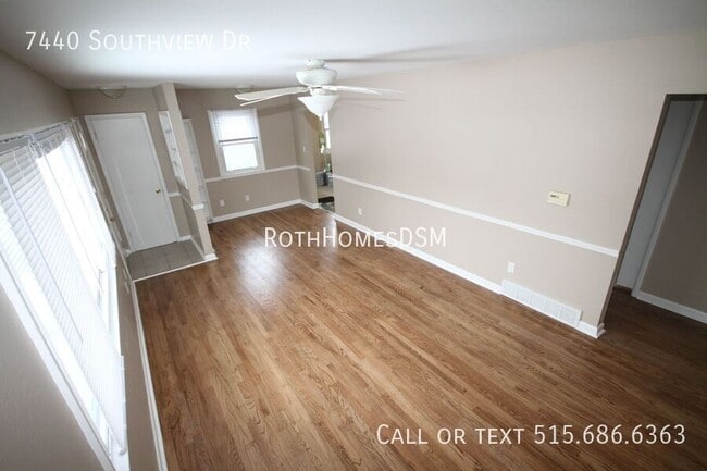 Building Photo - 7440 Southview Dr