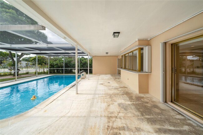 Foto del edificio - 5524 Cleveland St