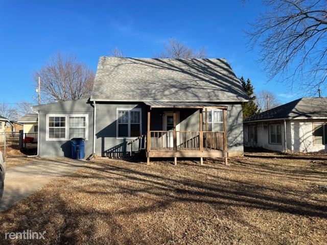 Building Photo - 3 br, 1 bath House - 1409 N Main St