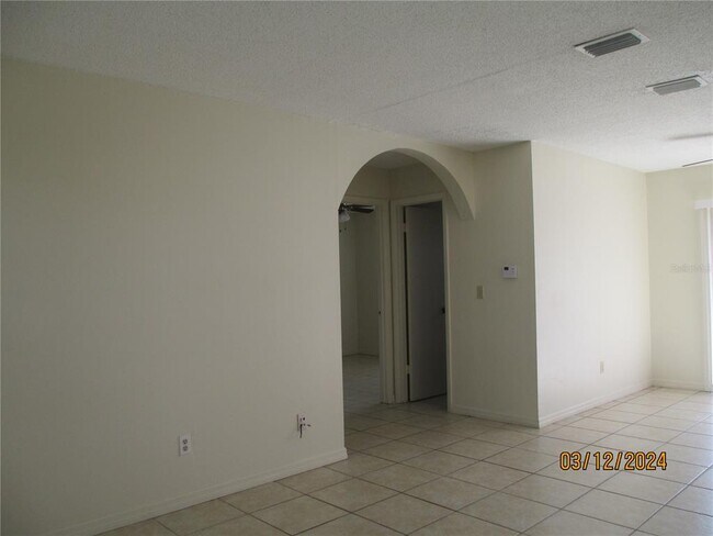 Foto del edificio - 92 Alderwood Dr