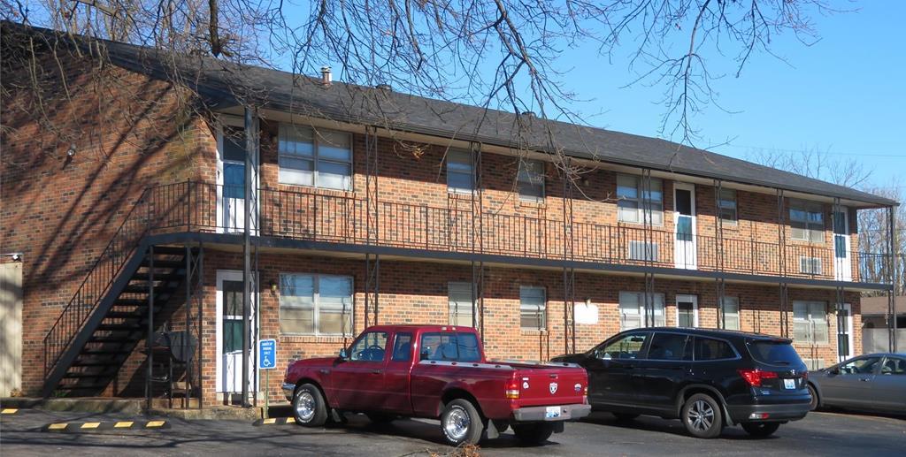Primary Photo - 1105 W 1st St
