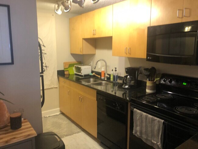 Foto del edificio - 391 Ralph McGill Blvd NE