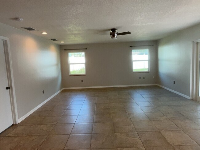 Photo - 8155 Bluestar Cir House