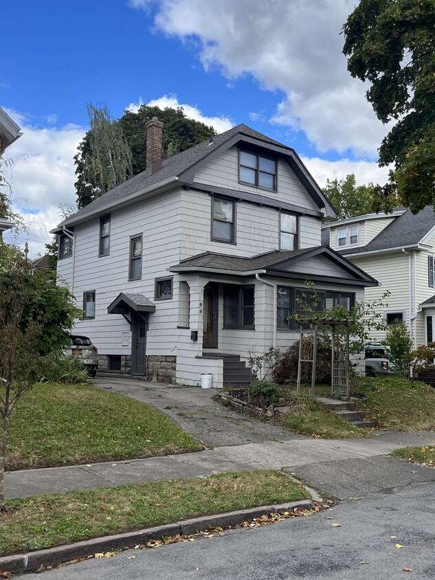 Primary Photo - 88 McKinley Street