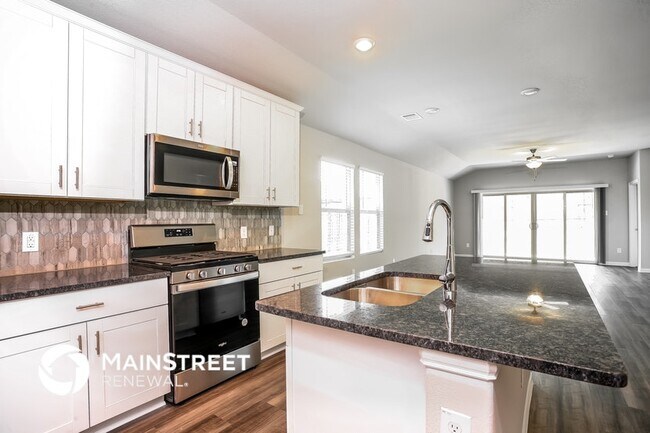 Building Photo - 364 Mohan Dr
