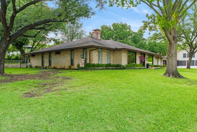 Foto del edificio - 412 E Northgate Dr