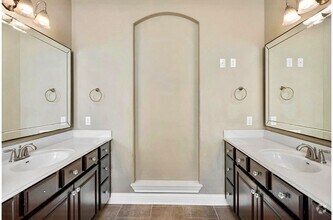 Building Photo - 5900 Lipan Apache Bend