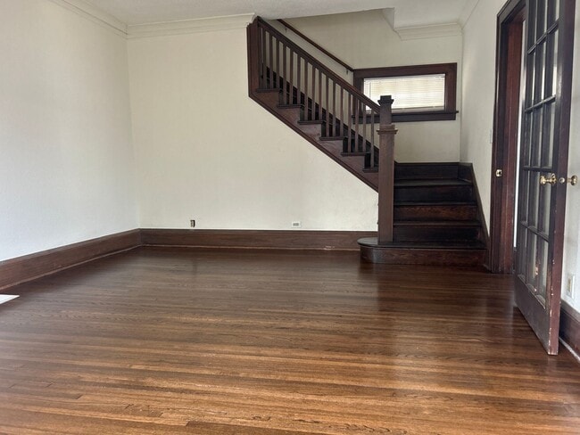 Building Photo - Gorgeous single family home! 4 Bed 2 Bath House Available 10/01/24
