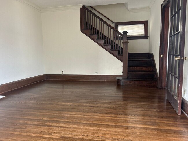 Foto del edificio - Gorgeous single family home! 4 Bed 2 Bath House Available 10/01/24