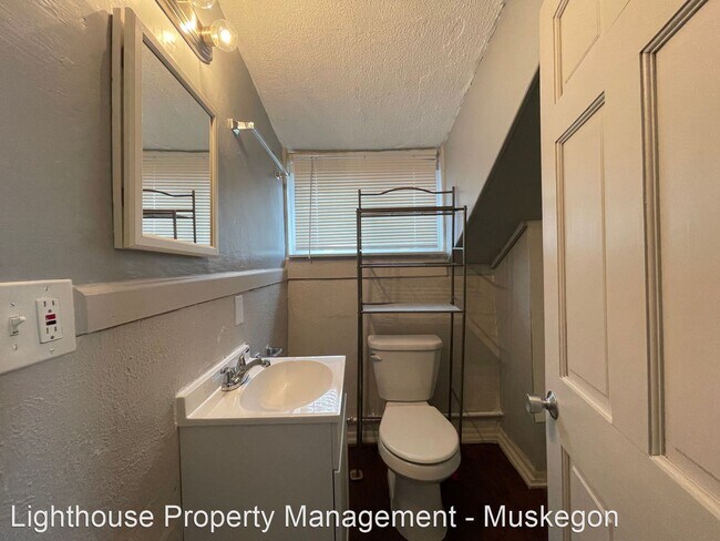 Foto del edificio - 1 br, 1 bath House - 1262 5th Street