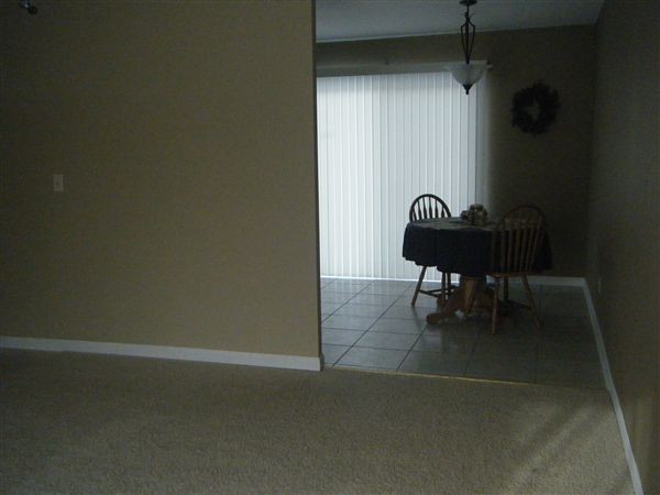 Building Photo - 5556 Viking Dr