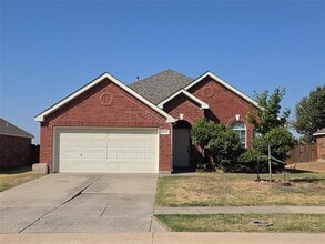 Building Photo - 2839 Saddlebred Trail
