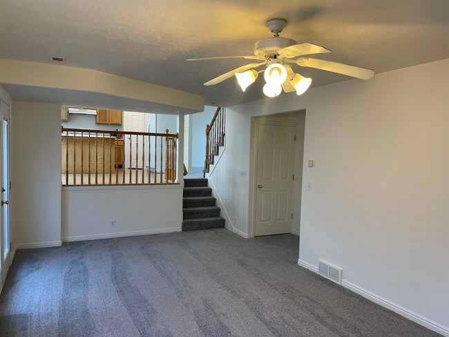 Building Photo - 6435 S Wakefield Way