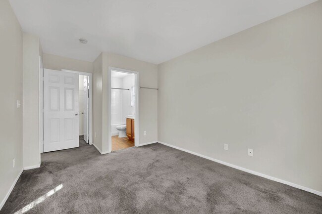 Foto del edificio - Cute 3 bedroom 1 car garage 2 story home!