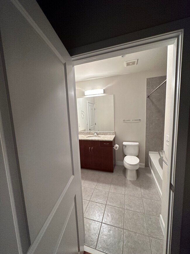 Bathroom - 400 W Peachtree St NW