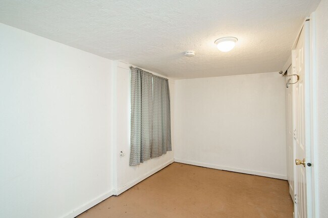 Foto del edificio - ? Beautifully Remodeled Home Near Brentwood Park – A Must See! ?