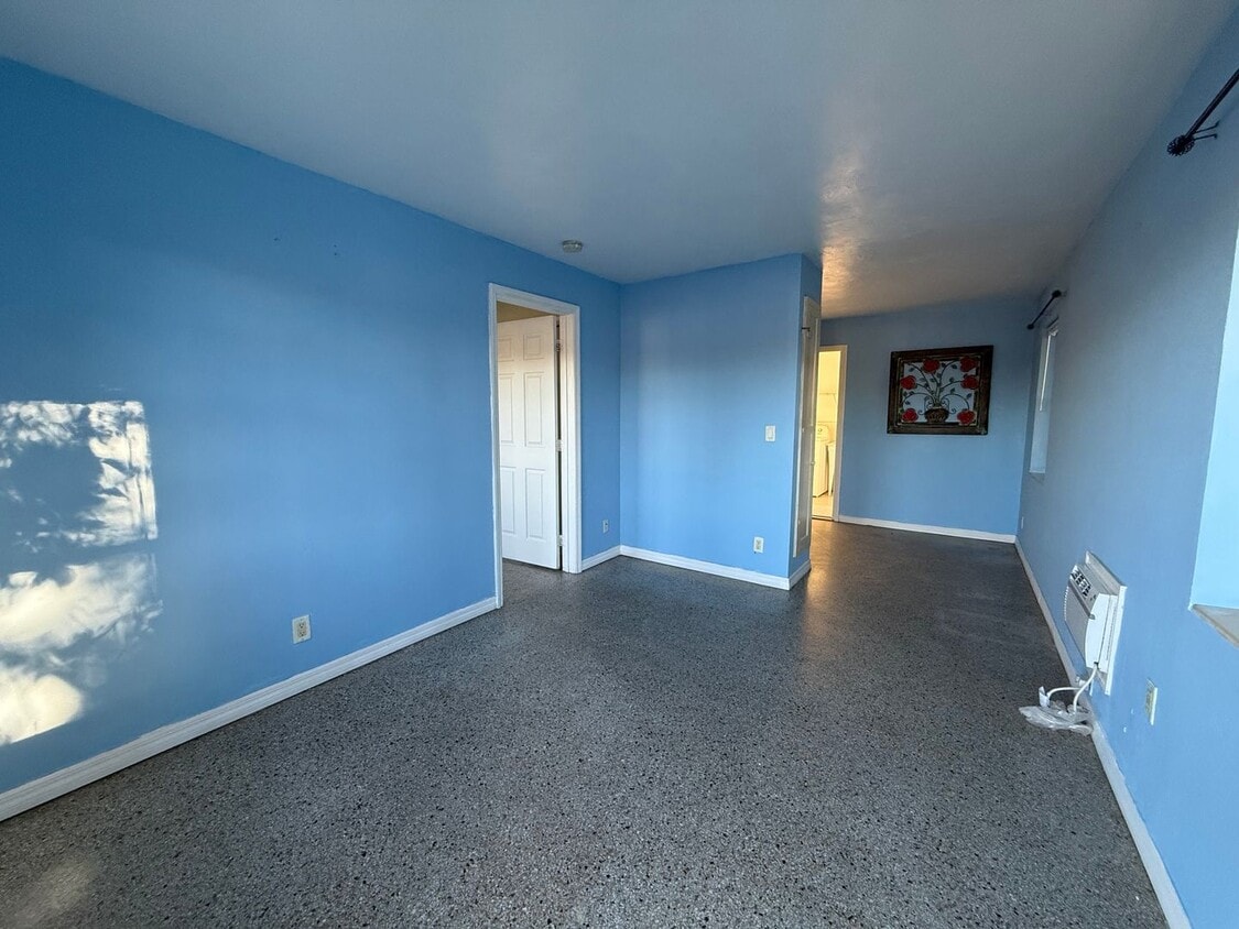 Photo - 5116-5118 Canal Rd (West Palm Beach, FL)