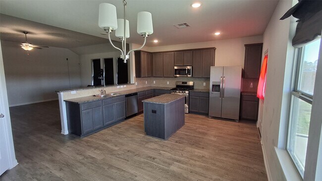Foto del edificio - 11263 White Rock Rd